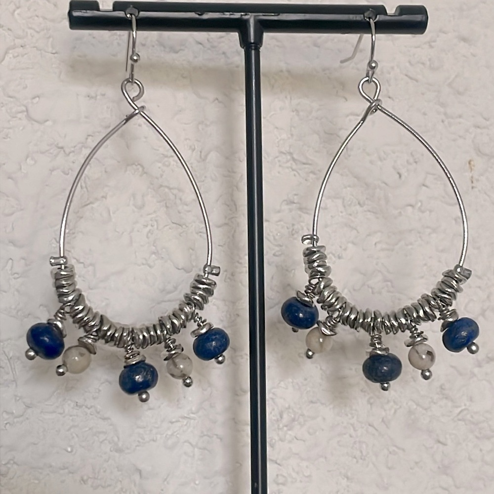 Lapis Lazuli and agate earrings